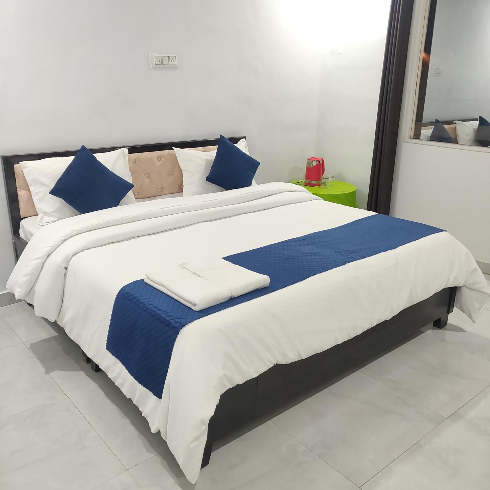 The Waterfront Resort Rishikesh Exterior photo